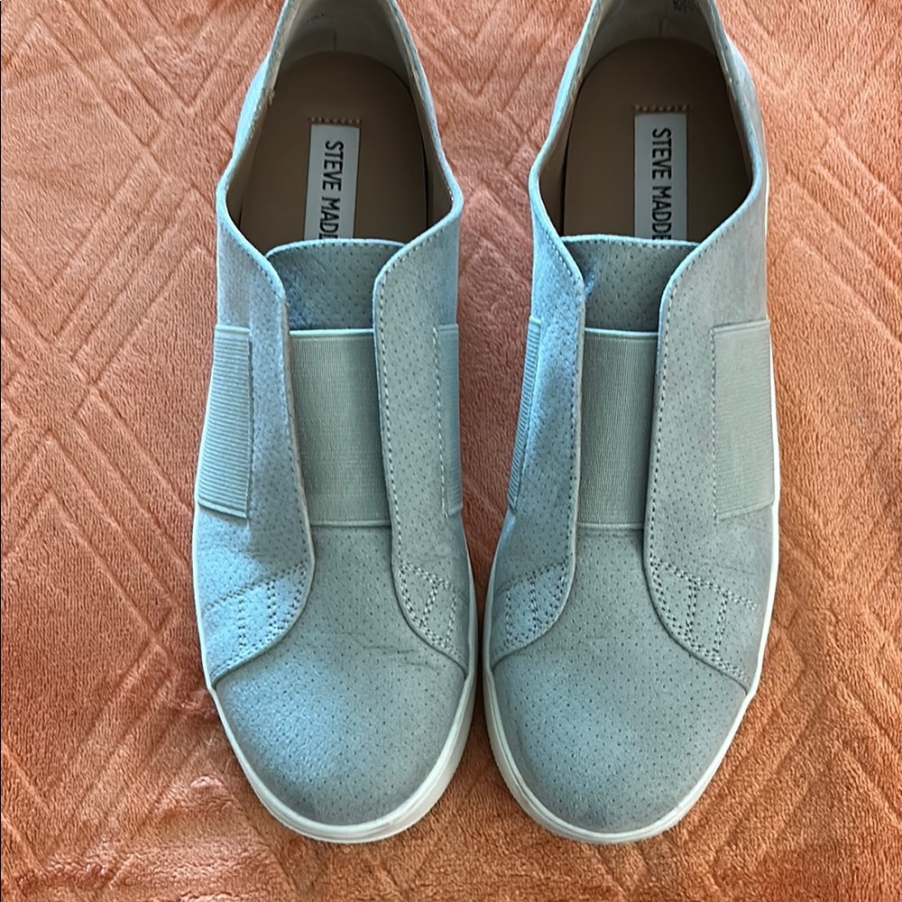 Steve Madden Grey Casual Slip-On Tennis